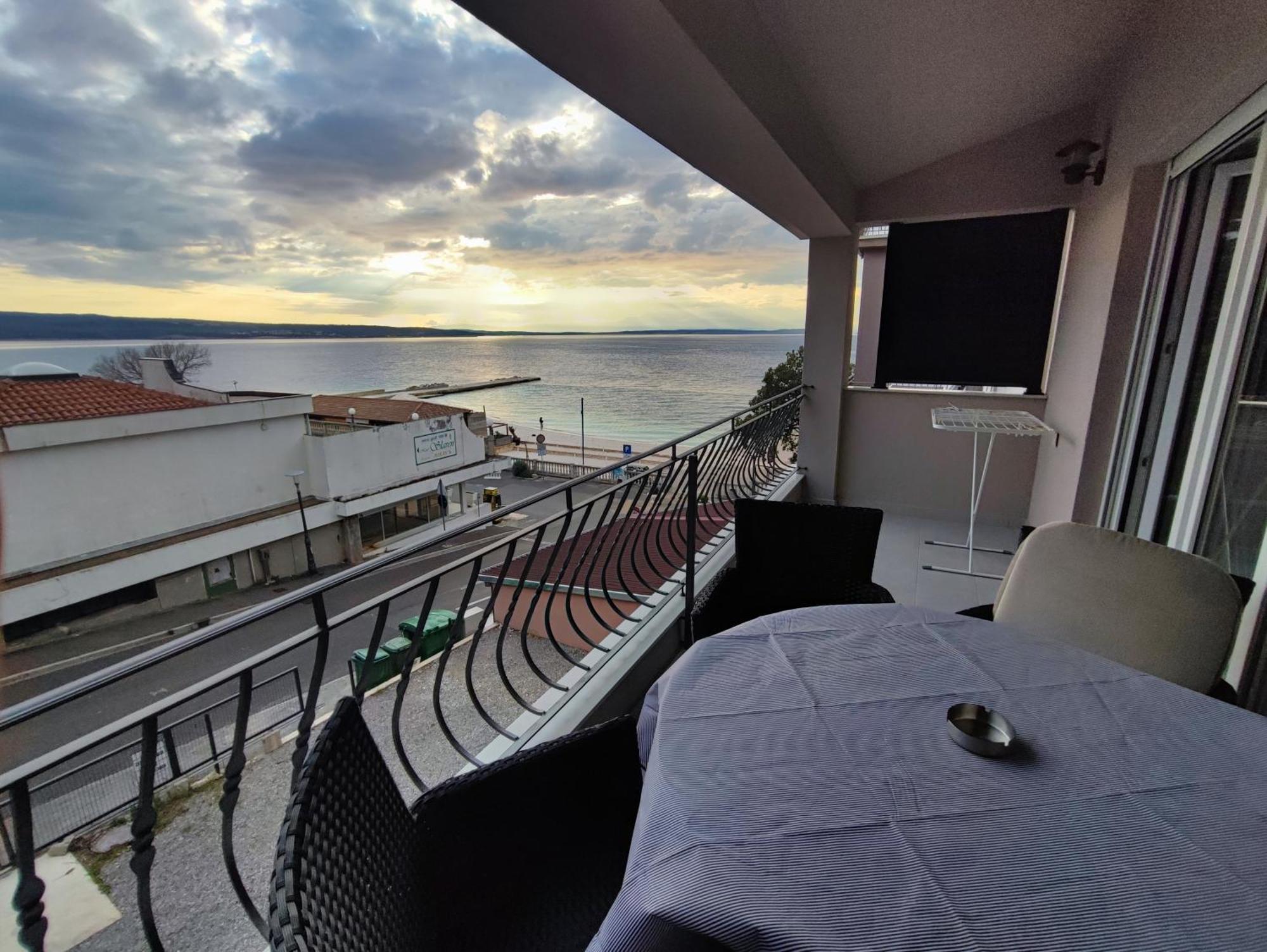 Apartmani Plaza セルツェ エクステリア 写真